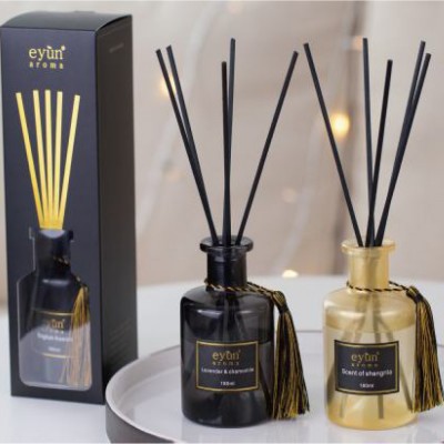 Ultrasonic aromatherapy essential oil air reed diffuser